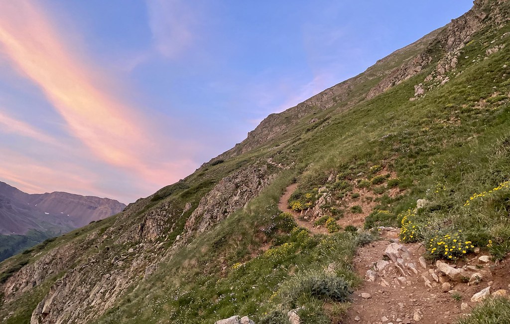 Halfway up the "2,800 Feet of Suck". {768x488}